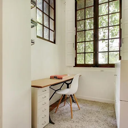 Lägenhet Loft Avec Terrasse Au Coeur Du Marais